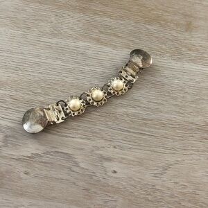 Vintage Faux Pearl Clothes Clip